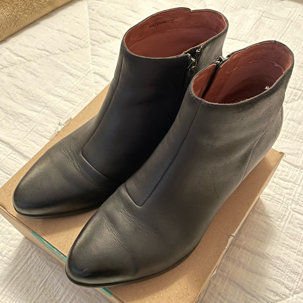 Dansko Serenity Bootie